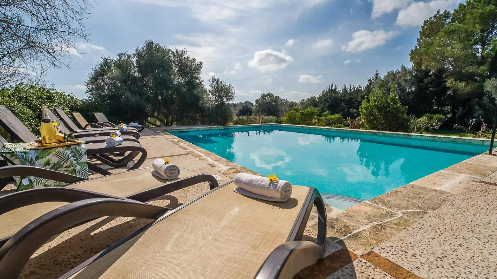 Ideal Property Mallorca - Cas Mut Búger İspanya